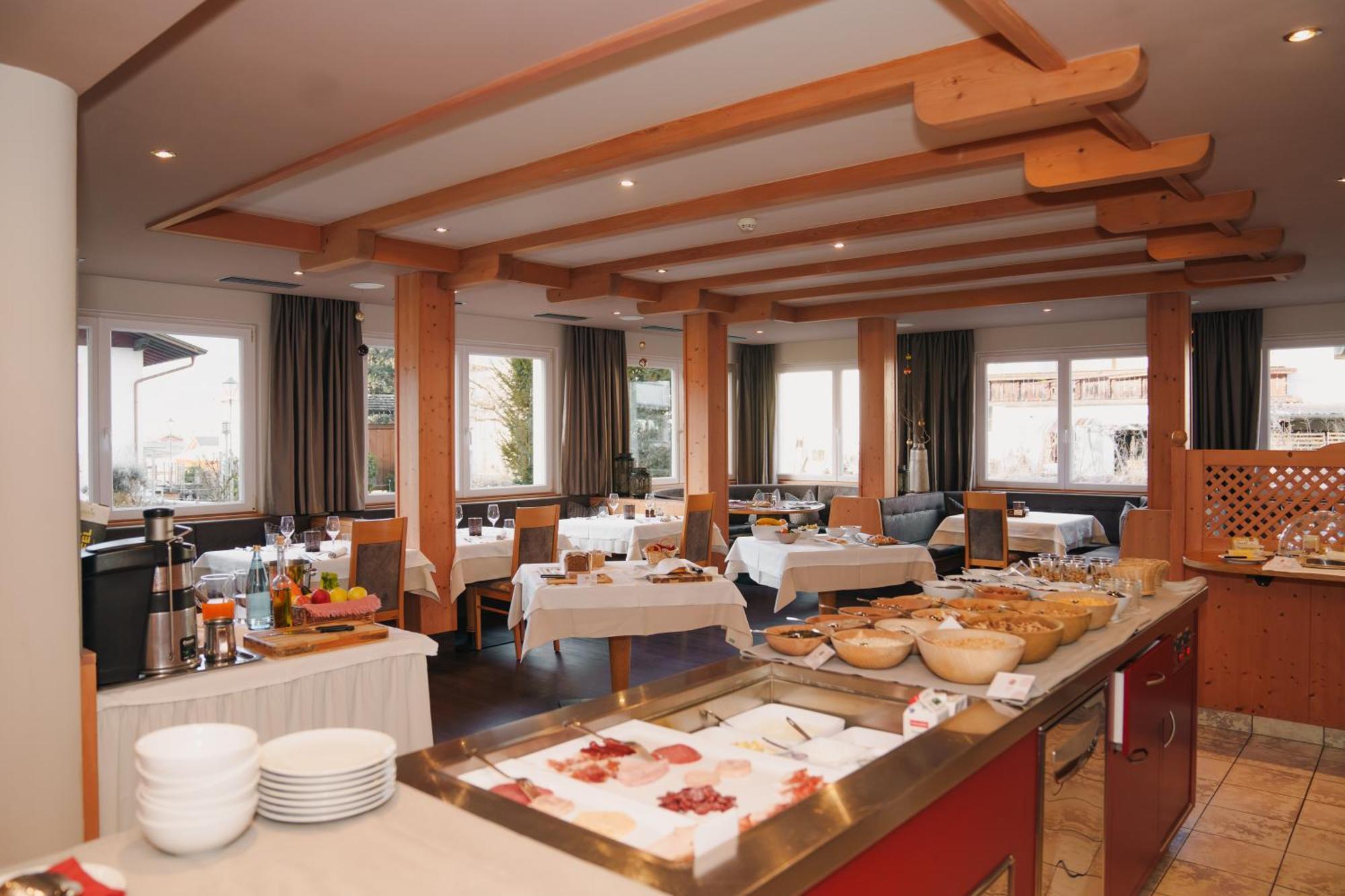 Saldur Small Active Hotel Sluderno Exterior photo
